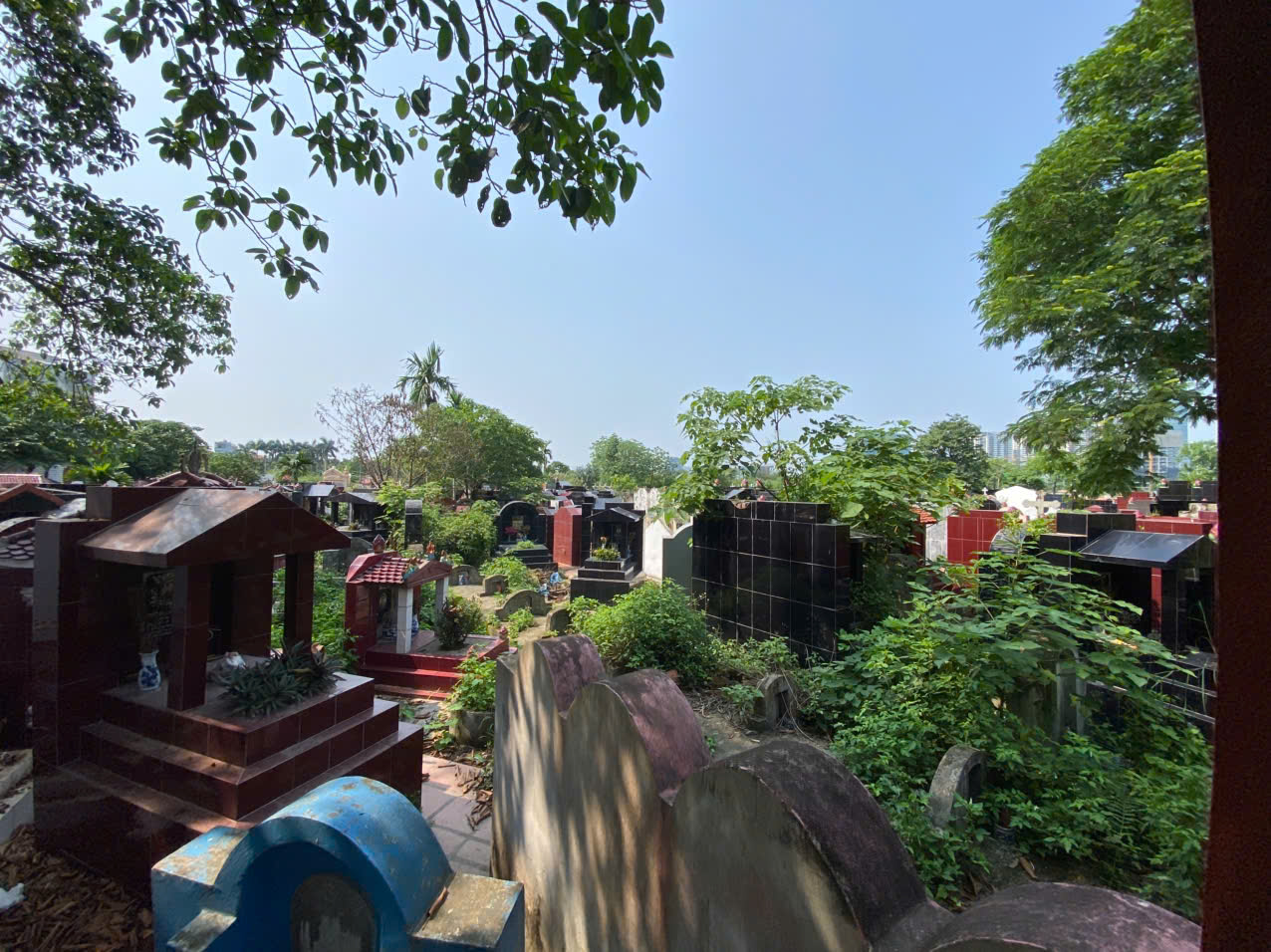 Nghia trang co nhue 1