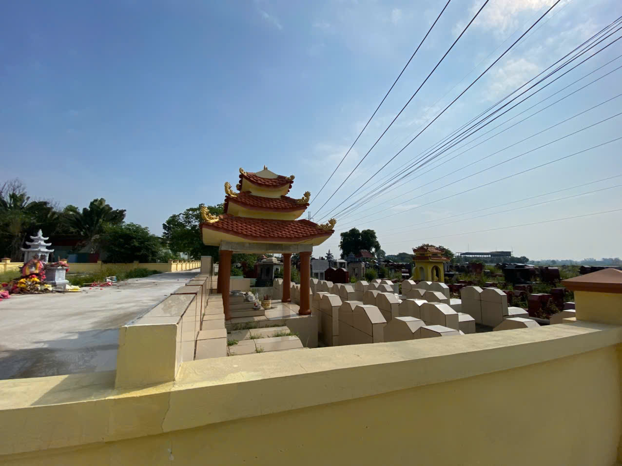 Nghia trang thon kinh no thu lam ha noi 2