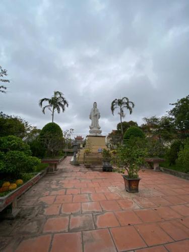 Vuon-chua-lanh-than-tam-ong-but-15